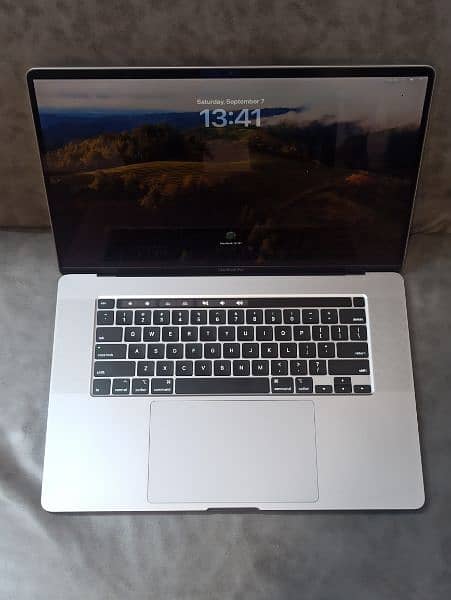 MacBook Pro 2019 I9 32GB 512GB | 16 inches + BAG 3