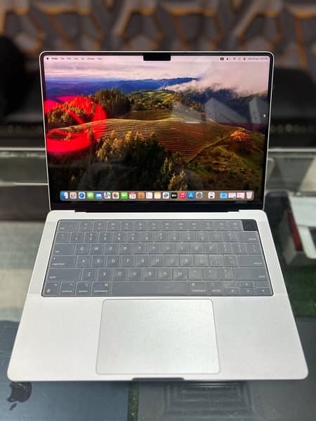 MacBook M3, M3 Pro, M3 Pro Max, M2 Pro, M2 Air, M1 Pro, M1 Air 12