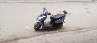 electric scooty