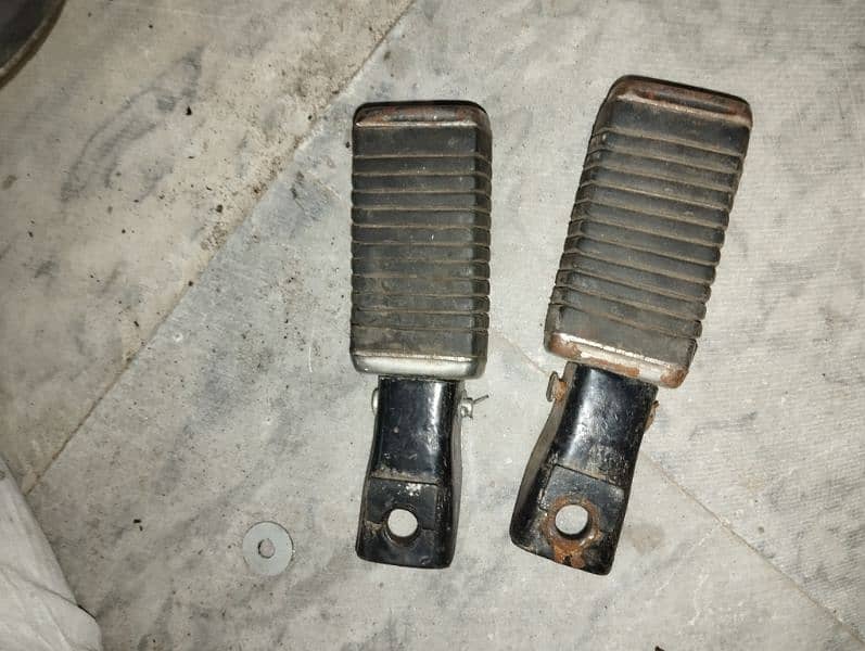 Honda 125 all spare parts 13