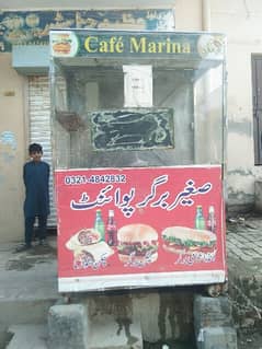 burgar ka counter ha steel ka bana huwa ha.