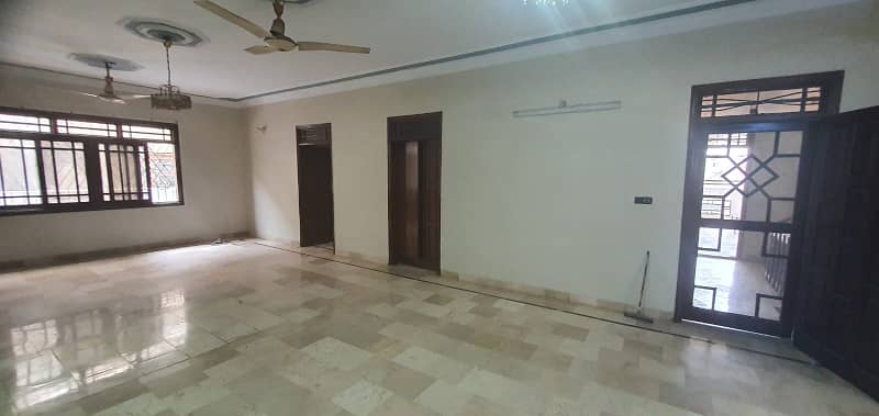 MAINTAINED DOUBLE STOREY WEST OPEN BUNGALOW NEAR BILAL MASJID BEHIND ABUL HASSAN ISPHANI ROAD 1