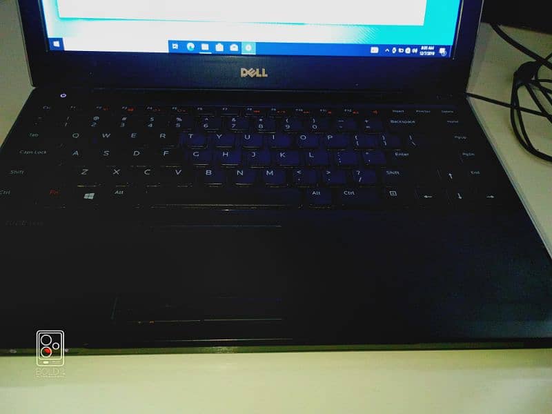 Dell 3330 core i3 3rd generation 
4GB RAM 
500 GB Hard 10