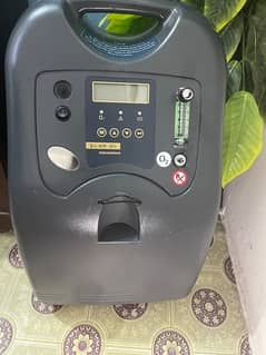 German 8 Litter Oxygen Concentrator/ Oxygen Machine/ Concentrator