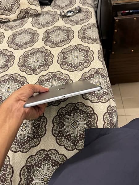 Apple Ipad Air 1 32GB 7