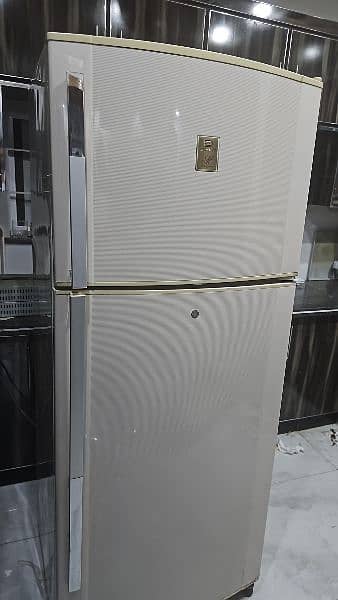 dawlance refrigerator urgent sale 4