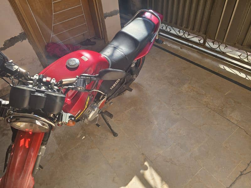 Yamaha YBR 125 G 2019 Model With Touring Lights 1