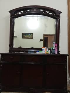 Dressing table