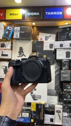 Nikon Z5 Body only (0303-5614320)