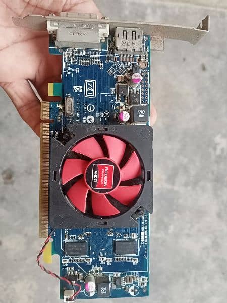 AMD HD 7000 series graphics card 1GB 0