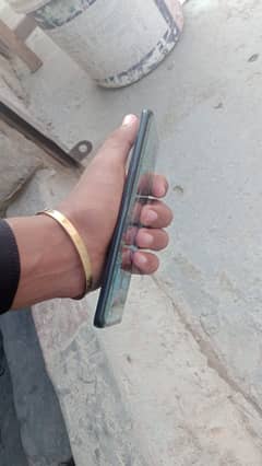 one plus 8 5G ha 8 128 kohi masla nahi chota sa dote ha wat03253898375