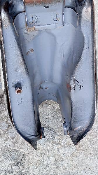 Honda CG 125 Fuel Tank 5