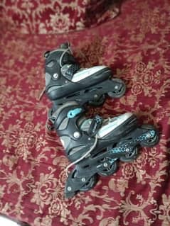 shoes skates ABEC 7 in good condition