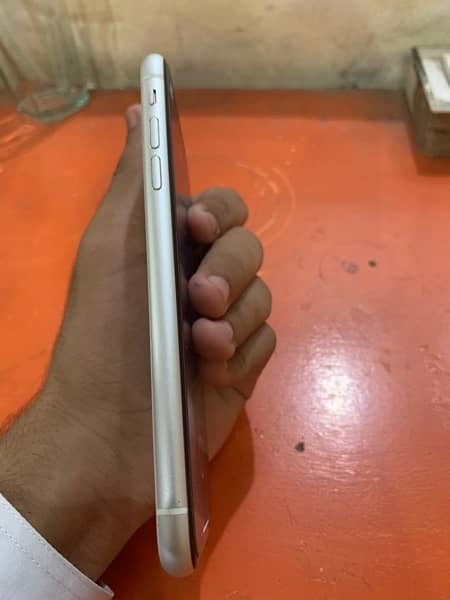 iPhone XR , nốnpta JV 3