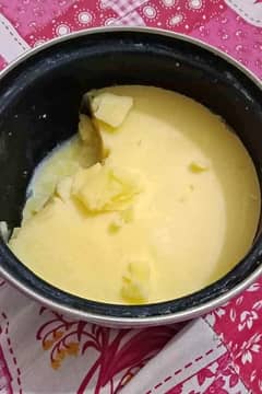 Desi Ghee available ha  1kg.  3000 location Peshawar hayatabad