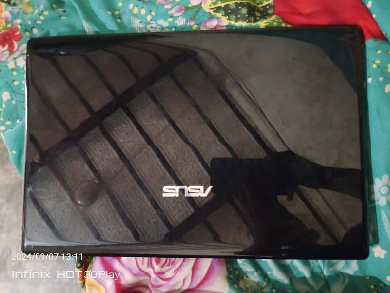 Asus laptop 1