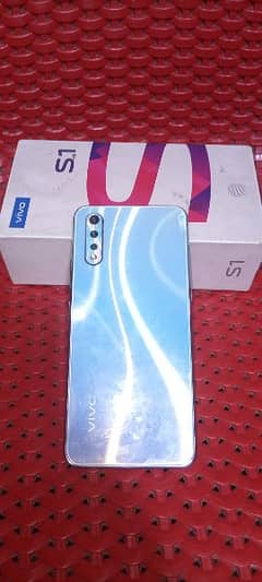 Vivo S1 4/128 box charger condition 10/9  price only 23000