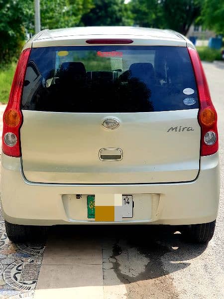 Daihatsu Mira 2011 1