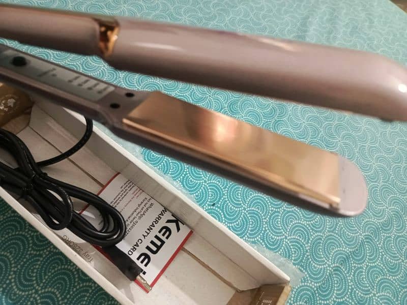 kemei professional hair straighter 4