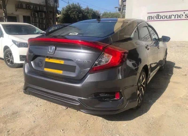 Honda Civic Hardtop 2017 12