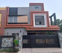 10 Marla Brand New House For Sale In Takbeer Block Bahria Town Lahore