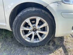 Toyota Vitz 4 tires