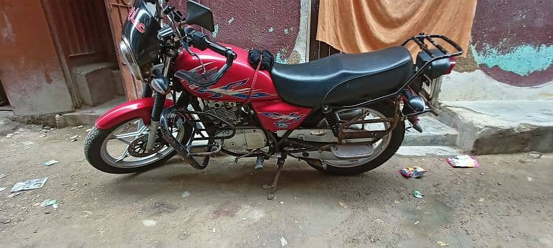 Suzuki Gs150SE red 2022 1