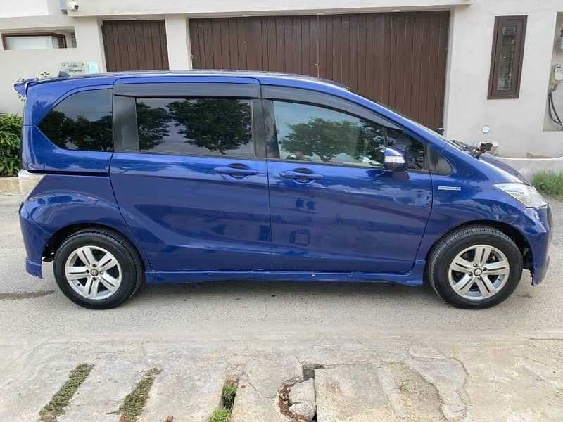 Honda Freed 2011 2