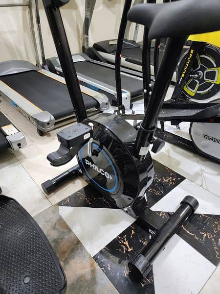 treadmils. (0309 5885468). gym cycles. home gym. ellapticals. spin bikes 18