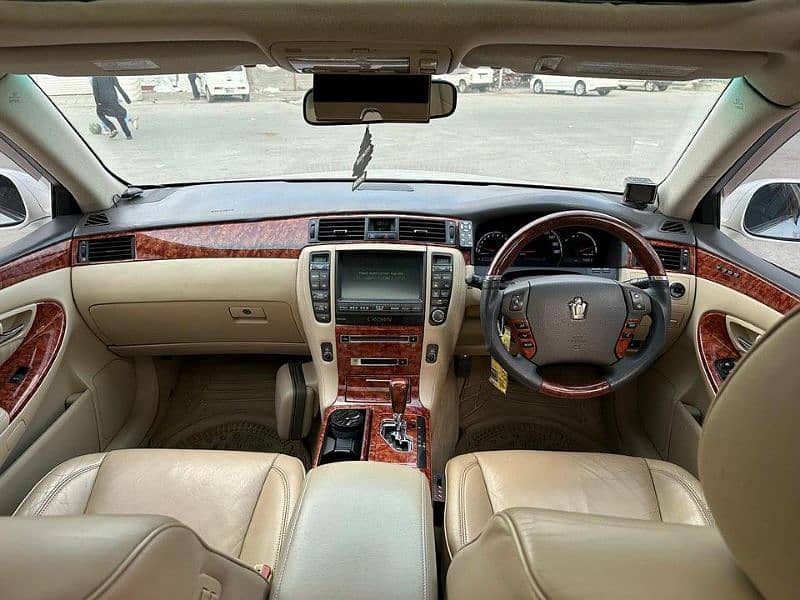 Toyota Crown 2005 8