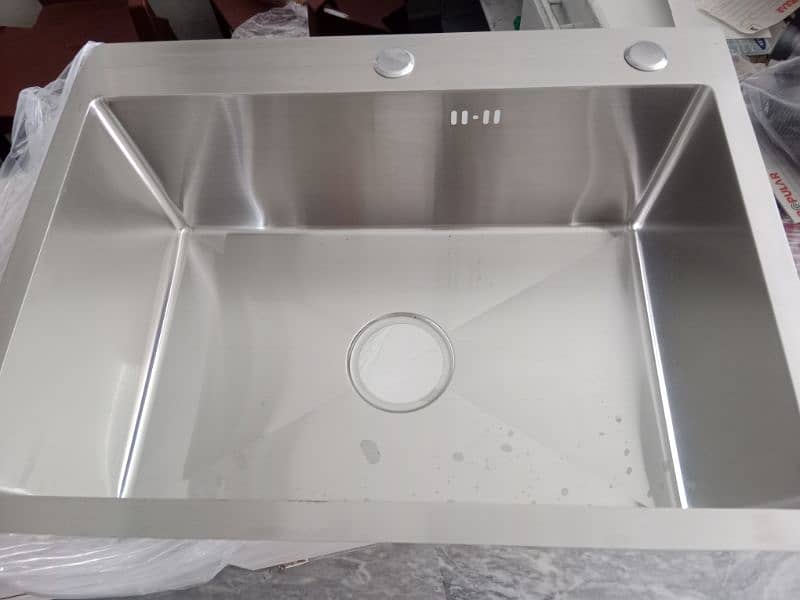 Hand Made Sink 0