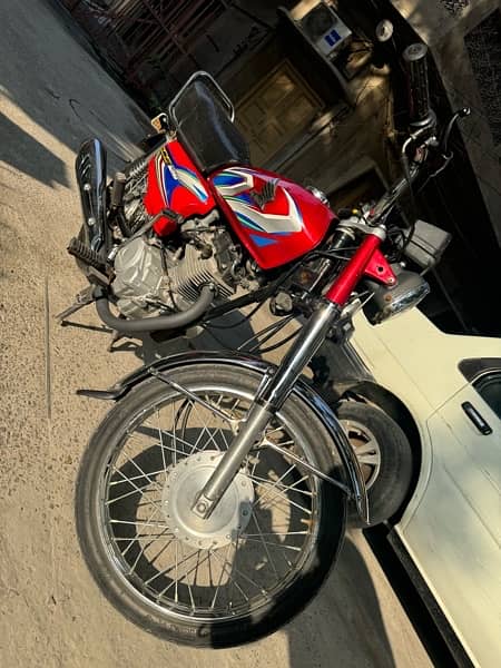 Honda CG 125 Red 4