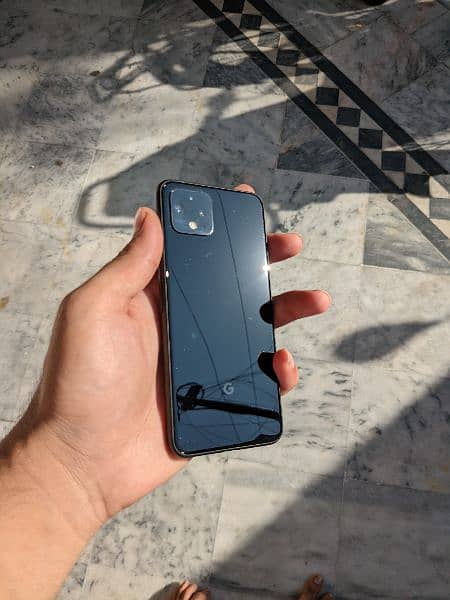 Google pixel 4 in good condition 1