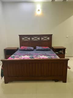 Queen size bed\double bed\wooden bed\bed for sale\bed\bed sets