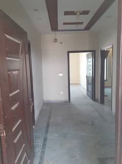 ONE KANAL UPPER PORTION AVAILABLE FOR RENT IN VALENCIA TOWN LAHORE 0