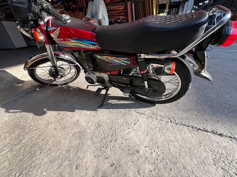 Honda 125 2018 model golden number 0