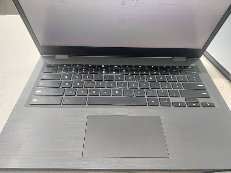 Chrome Book E14 2