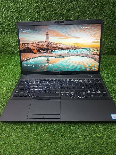 Dell precision 3540  ( i5 8th gen ) 0