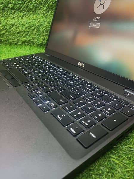 Dell precision 3540  ( i5 8th gen ) 2