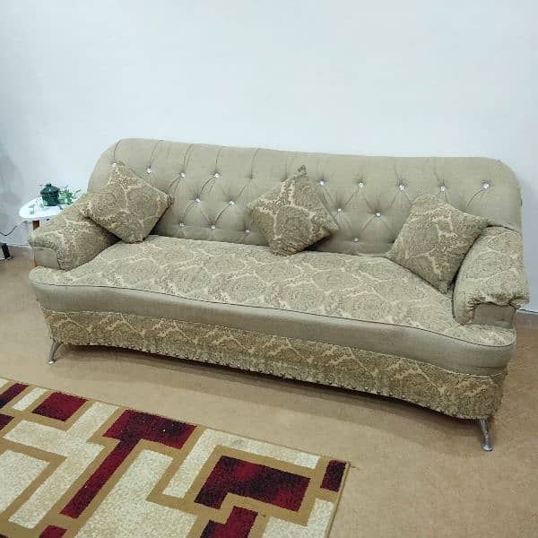 7 seater sofa set included chenoiti seaty. 1