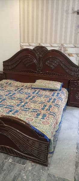 King/Double Bed, Dressing Table, Showcase Almirrah,استری اسٹینڈ 6