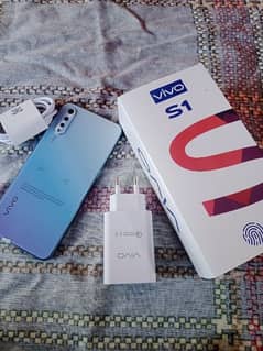 vivo S1 (8Gb/256Gb) ram full new with box and charger