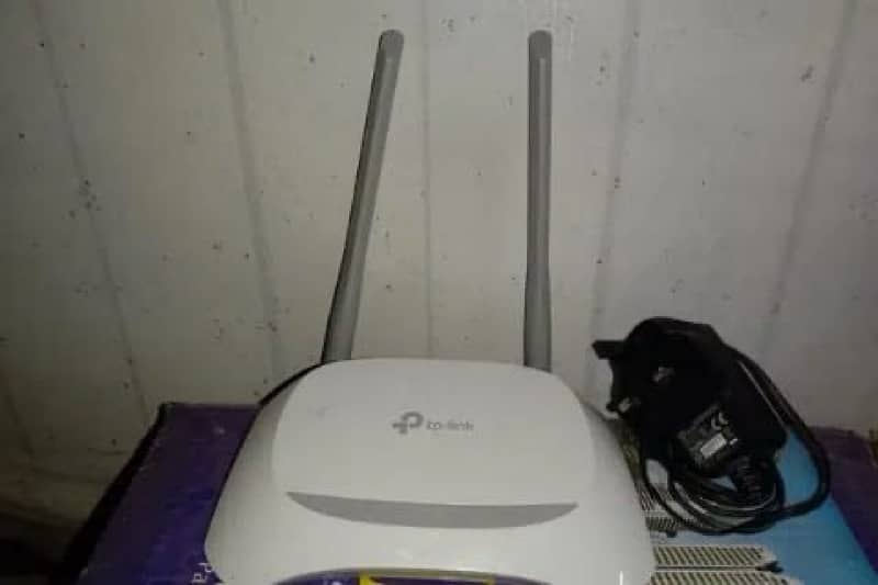 wifi  Router 03250410493 0