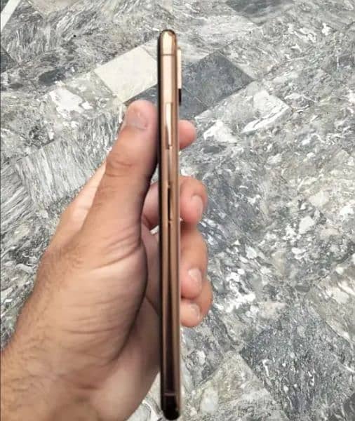 iphone Xsmax Gold (256) Full Ok  PUBG& Camera King 2