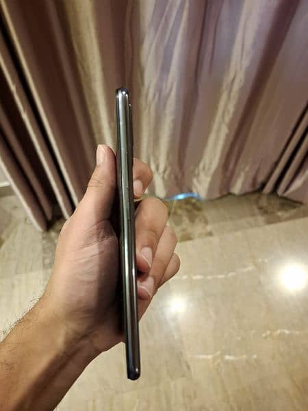 VIVO Y73 5