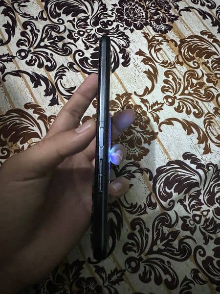 Tecno Camon 18p 8+8 10/10 condition with box and accessories 2