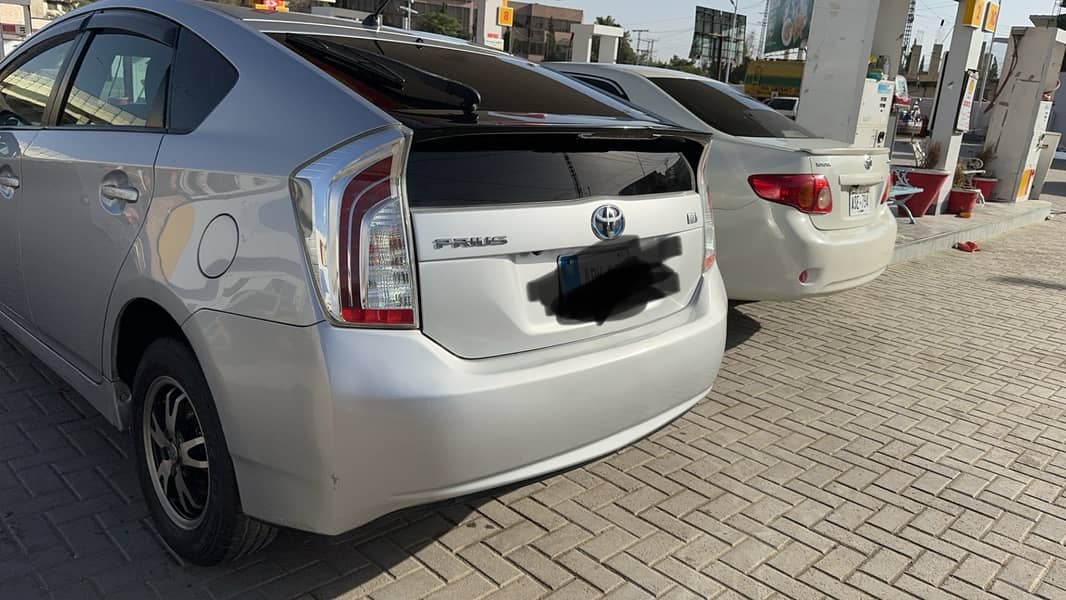 Toyota Prius 2013 5