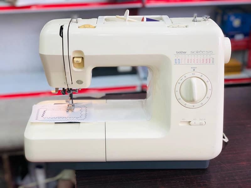 Singer New model sewing machine 0