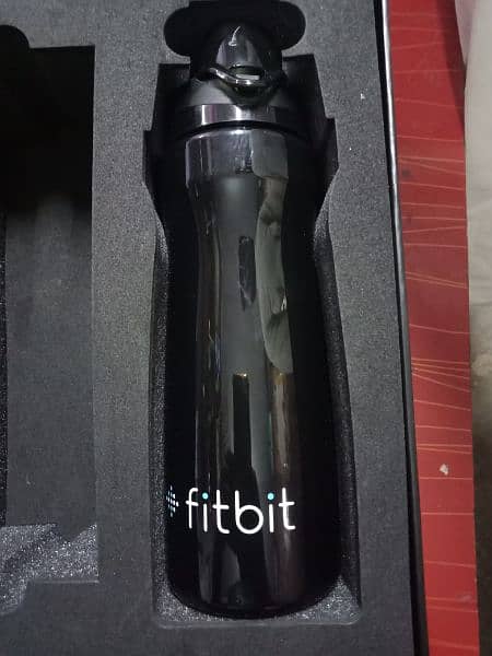 UK brand fitbit box, Bottle and jumping rope 5