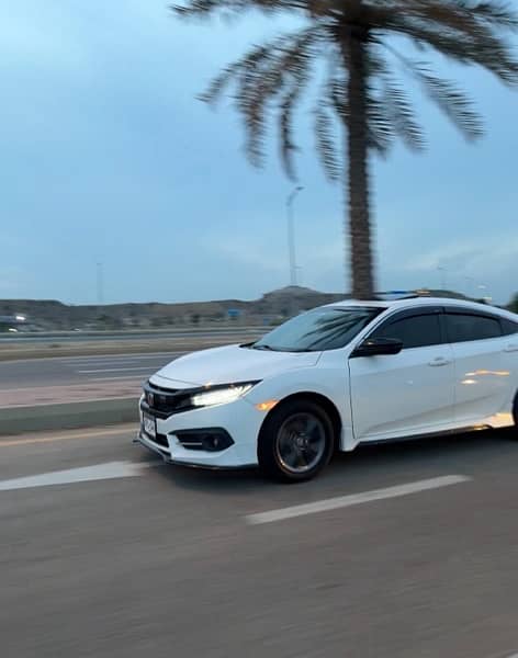 Honda Civic Ug Oriel 2019 10